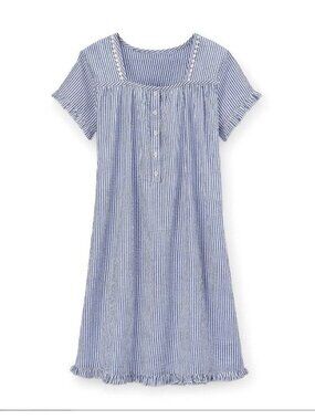 Country Store Blue Short Sleeve Seersucker Stripe Nightgown Button Front Size L